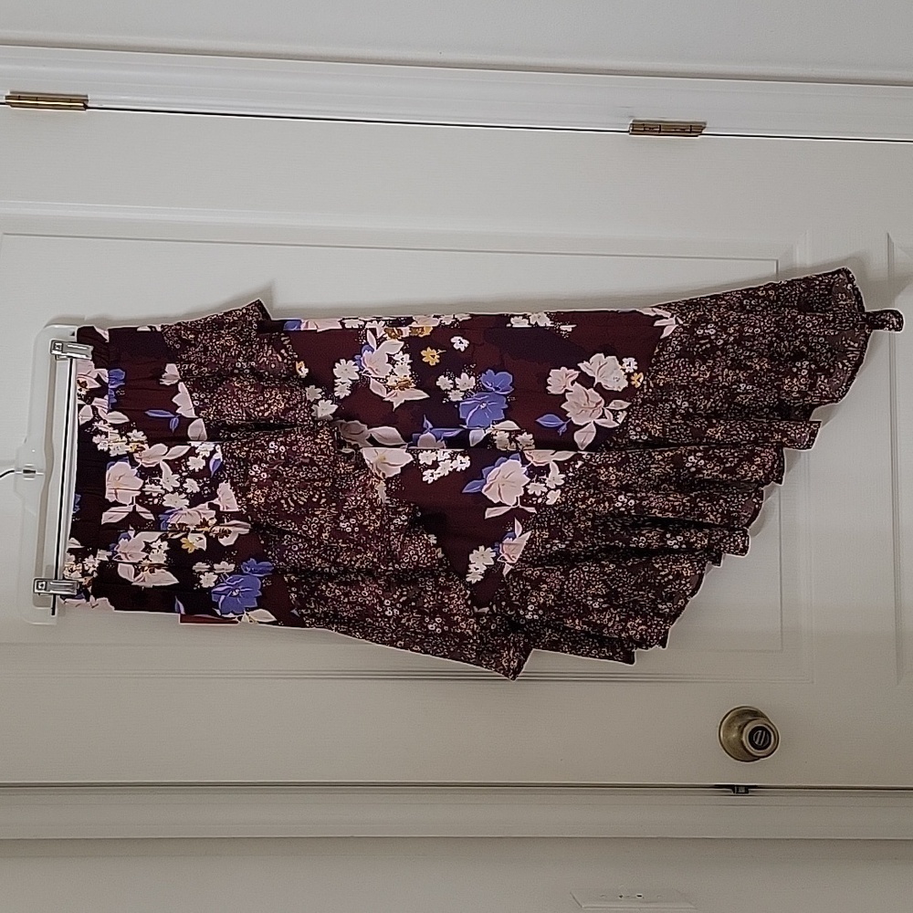 Mossimo Size XS Burgundy Floral Ruffle Midi Skirt Asymmetrical Hem, NEW with Tag - Picture 3 of 13